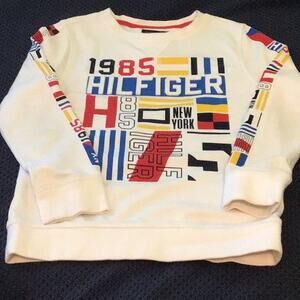 Tommy Hilfiger sweatshirt 8-10